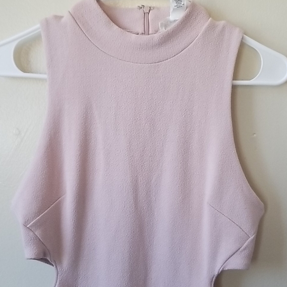 Rose color dress - Picture 4 of 8